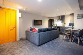 Stylish Modern Apartment in Bury - Sleeps up to 4